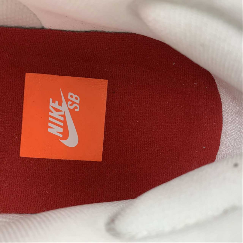 Dunk Low SB Restock Gym
