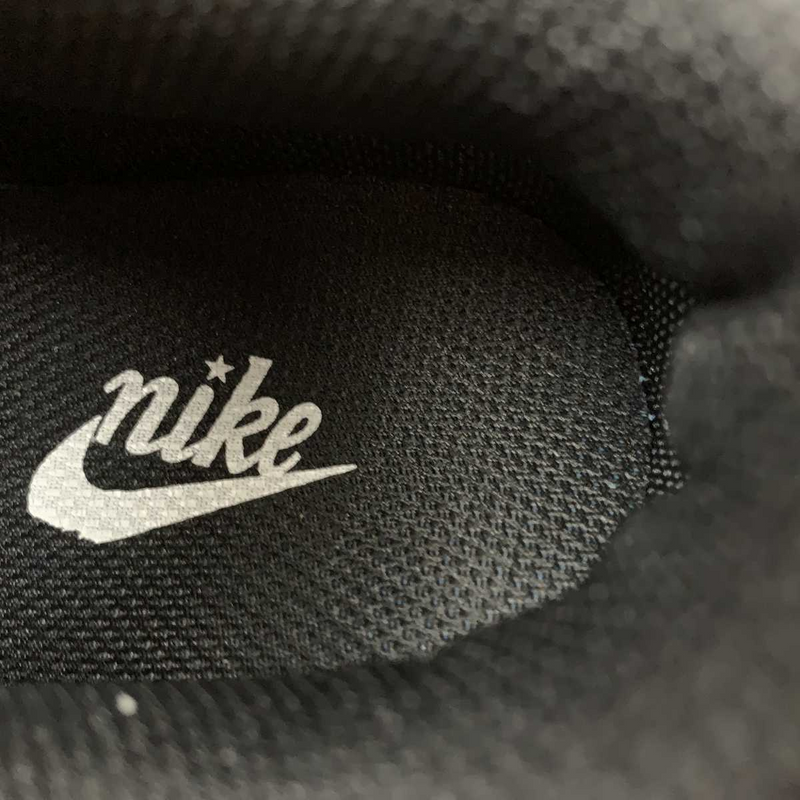 Dunk Low Black White Metallic