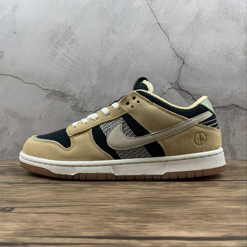 Dunk Low Rooted in Peace