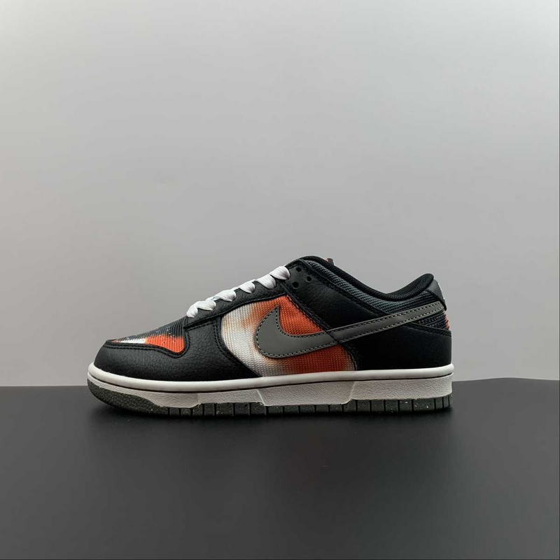 Dunk Low PRM Graffiti Black Red