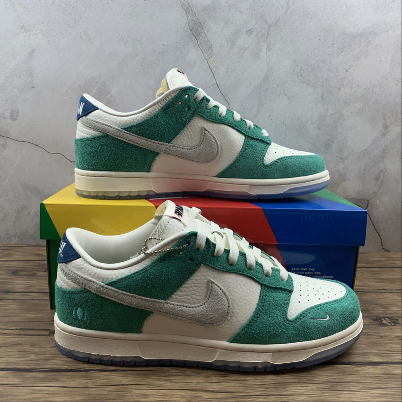 Dunk Low X Kasina Industrial Green