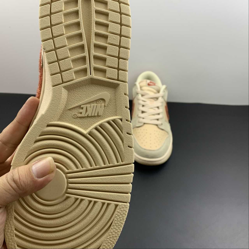 Dunk Low Terry Swoosh