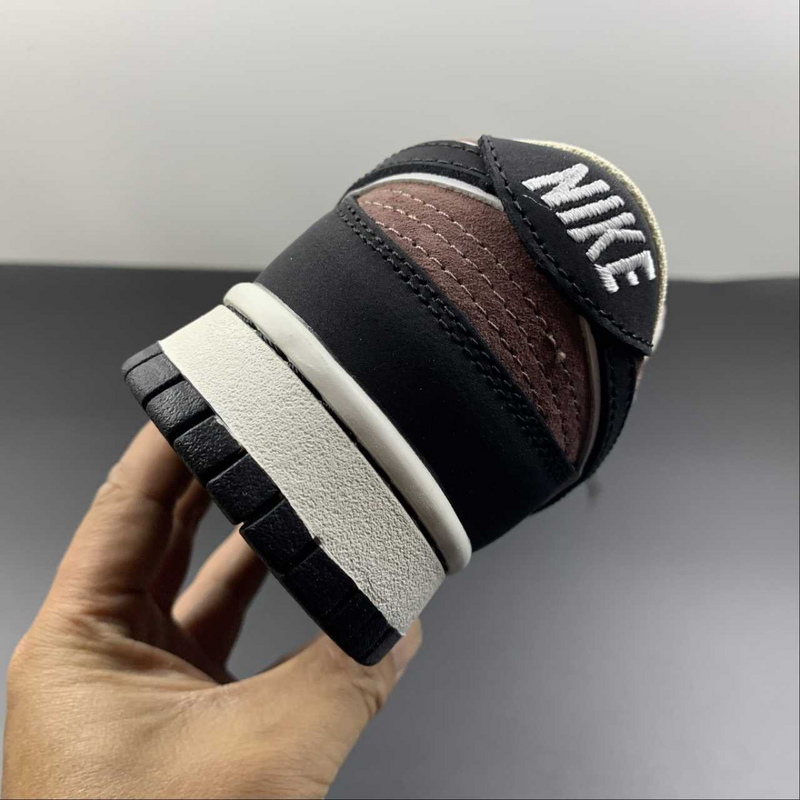 Dunk Low x Otomo Katsuhiro Steamboy Black Cream