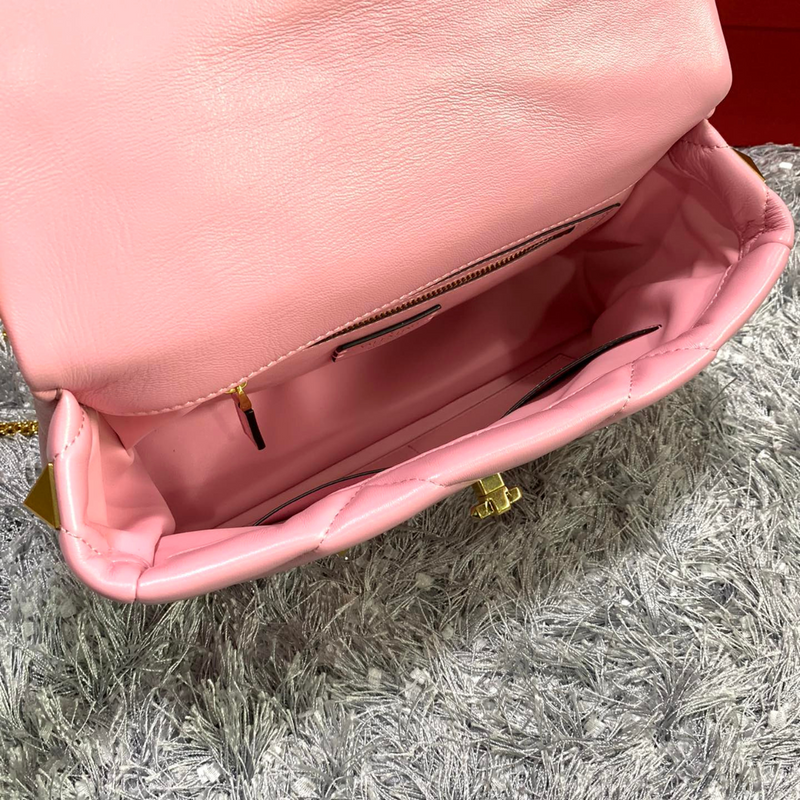 Valentino Garavani Roman Stud Shoulder Bag Light Pink
