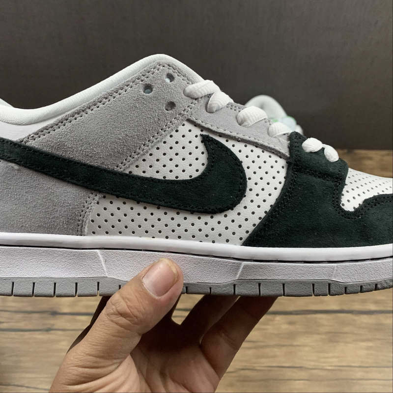 Dunk Low SB Chlorophyll