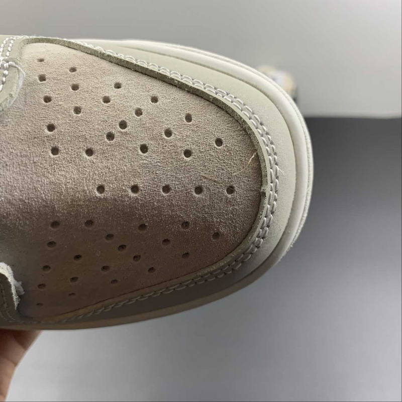 Dunk Low x Otomo Katsuhiro Steamboy Black Cream