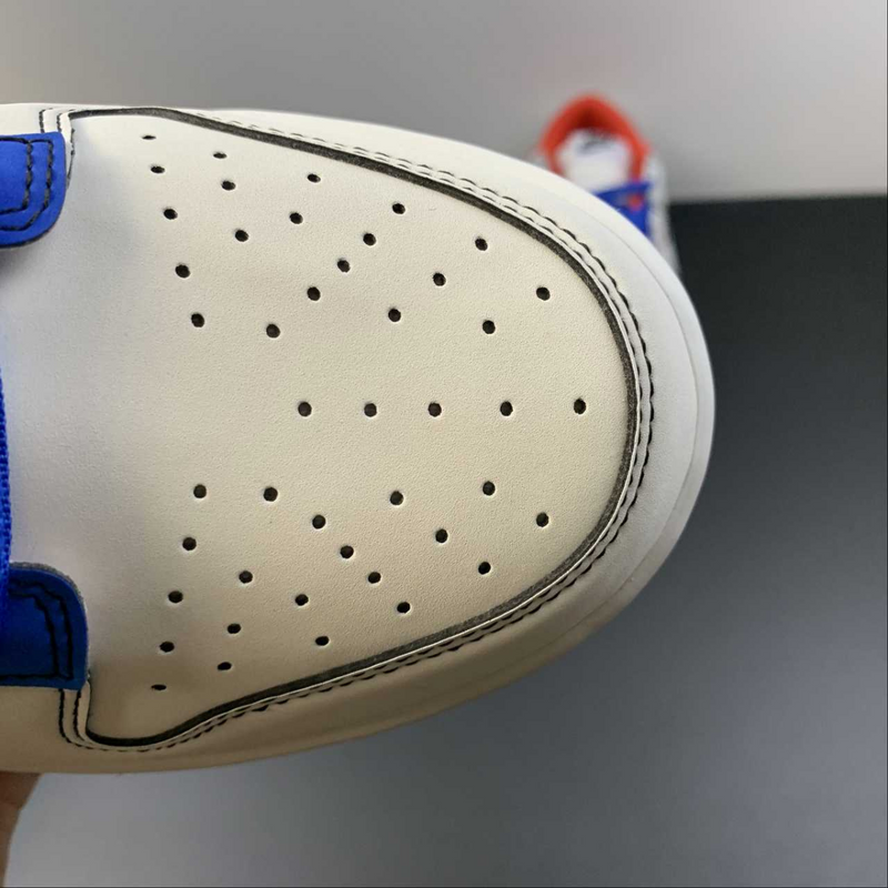 Dunk Low White Rabbit