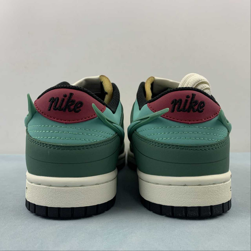 Dunk Low Saint Seiya Joint Printing Ambush