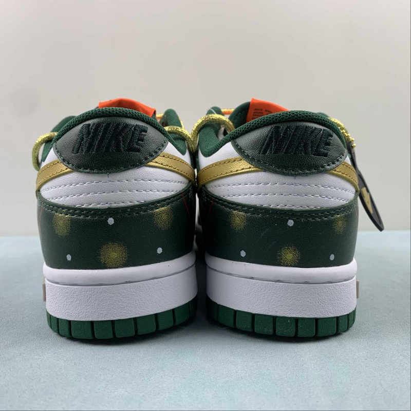 Dunk Low Merry Christmas