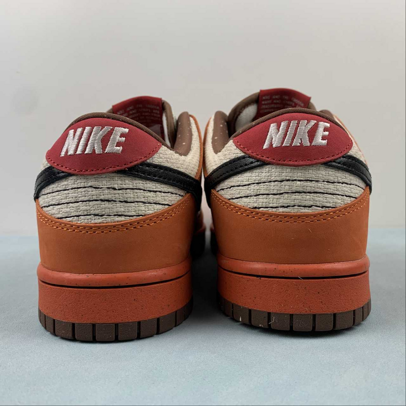Dunk Low Red Hemp