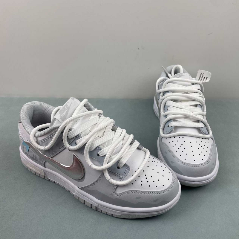 Dunk Low X Bainds