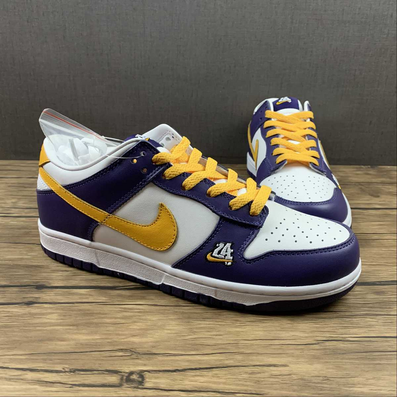 Dunk Low LA